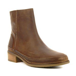 Sperry Women's Seaport Storm Tan Boots, size 7.5